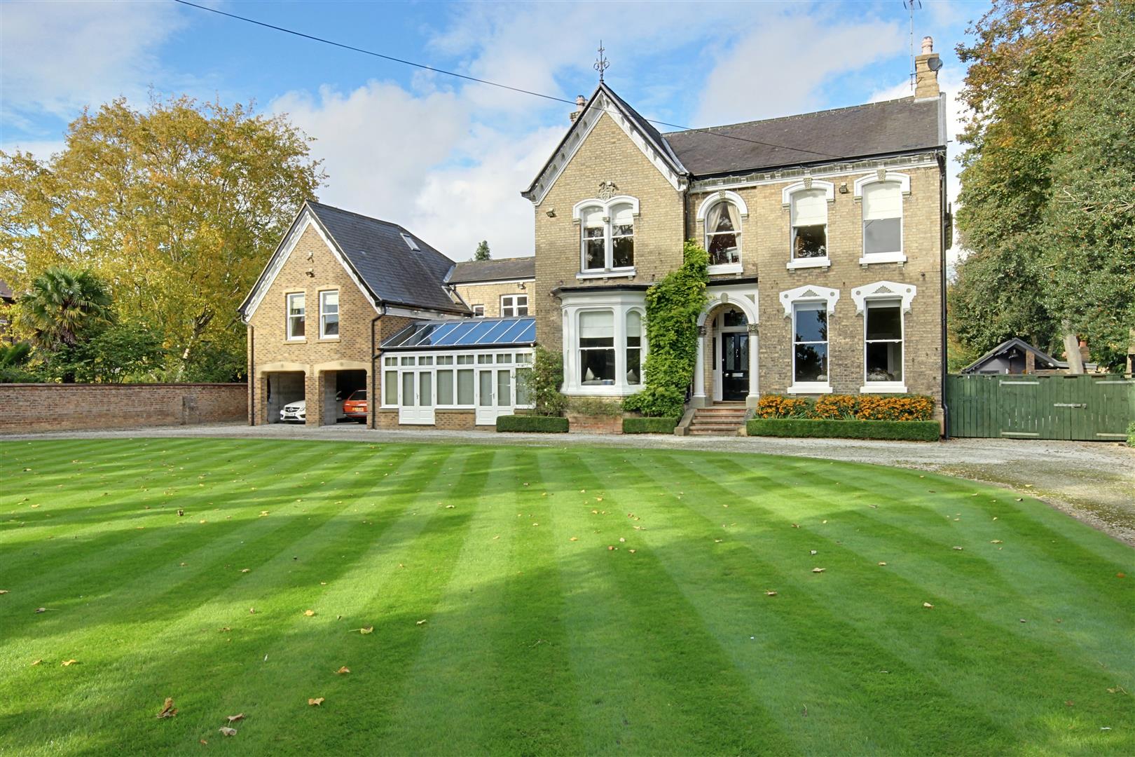 Matthew Limb Property for sale in West Hull